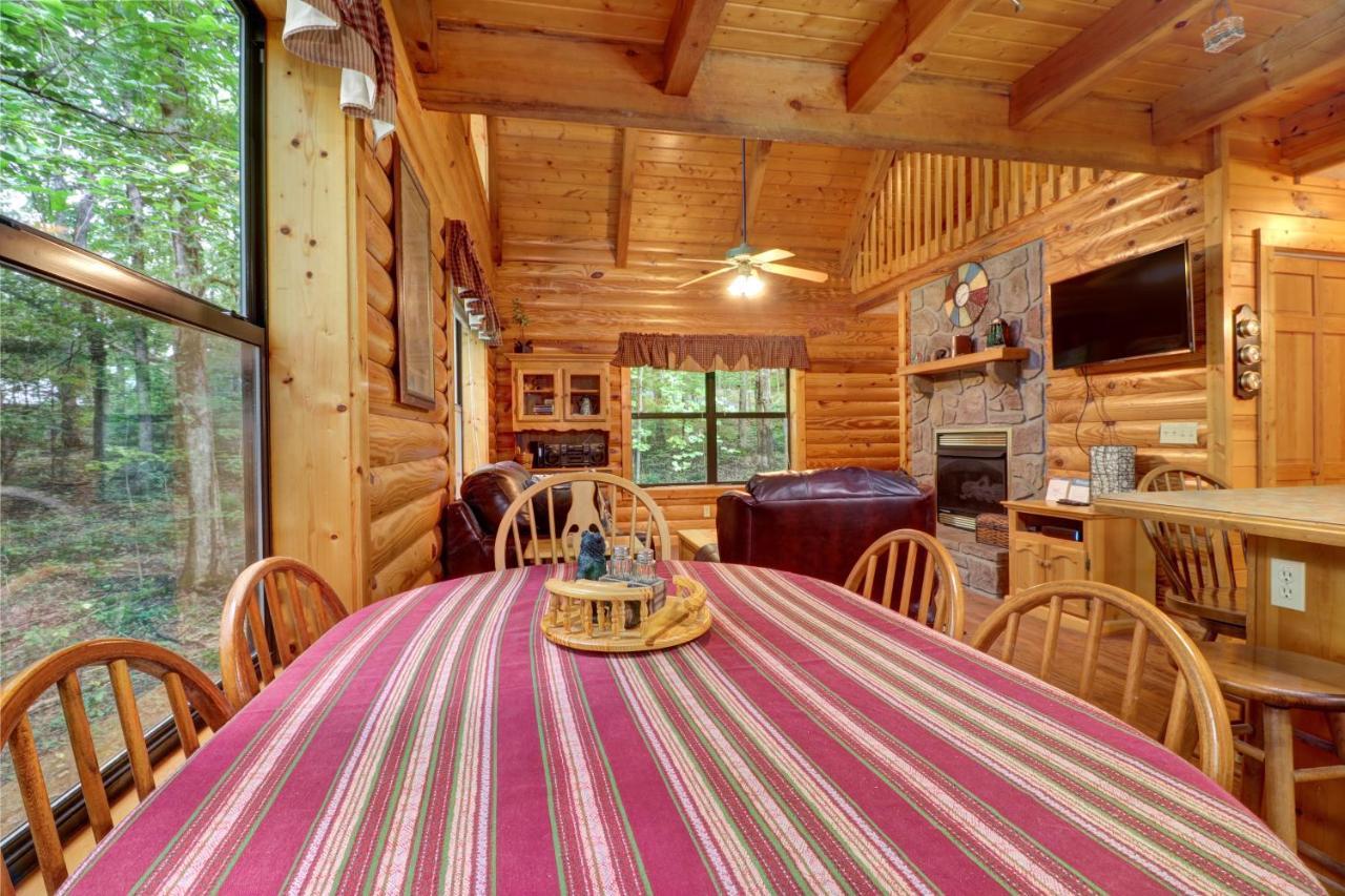 Friendly Bear Cabin Pigeon Forge Ngoại thất bức ảnh