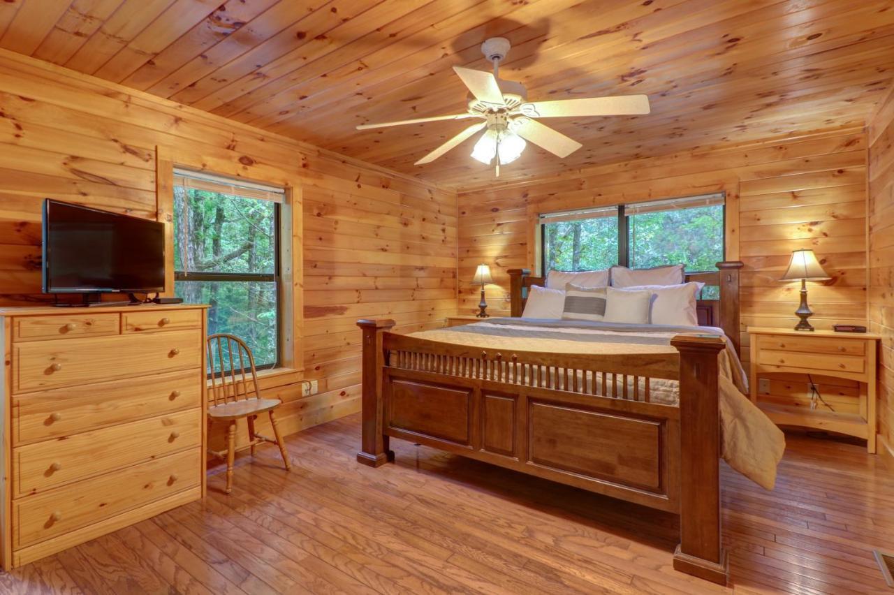 Friendly Bear Cabin Pigeon Forge Ngoại thất bức ảnh
