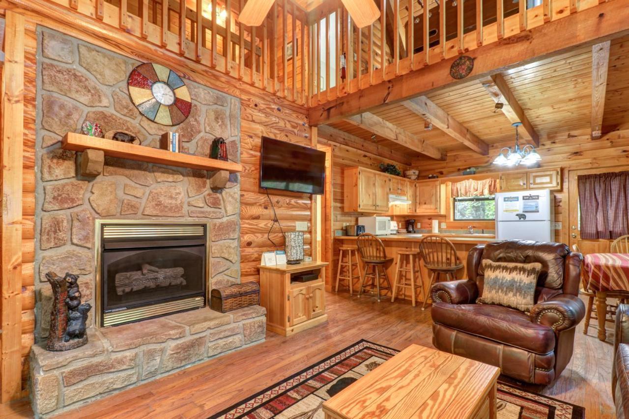 Friendly Bear Cabin Pigeon Forge Ngoại thất bức ảnh
