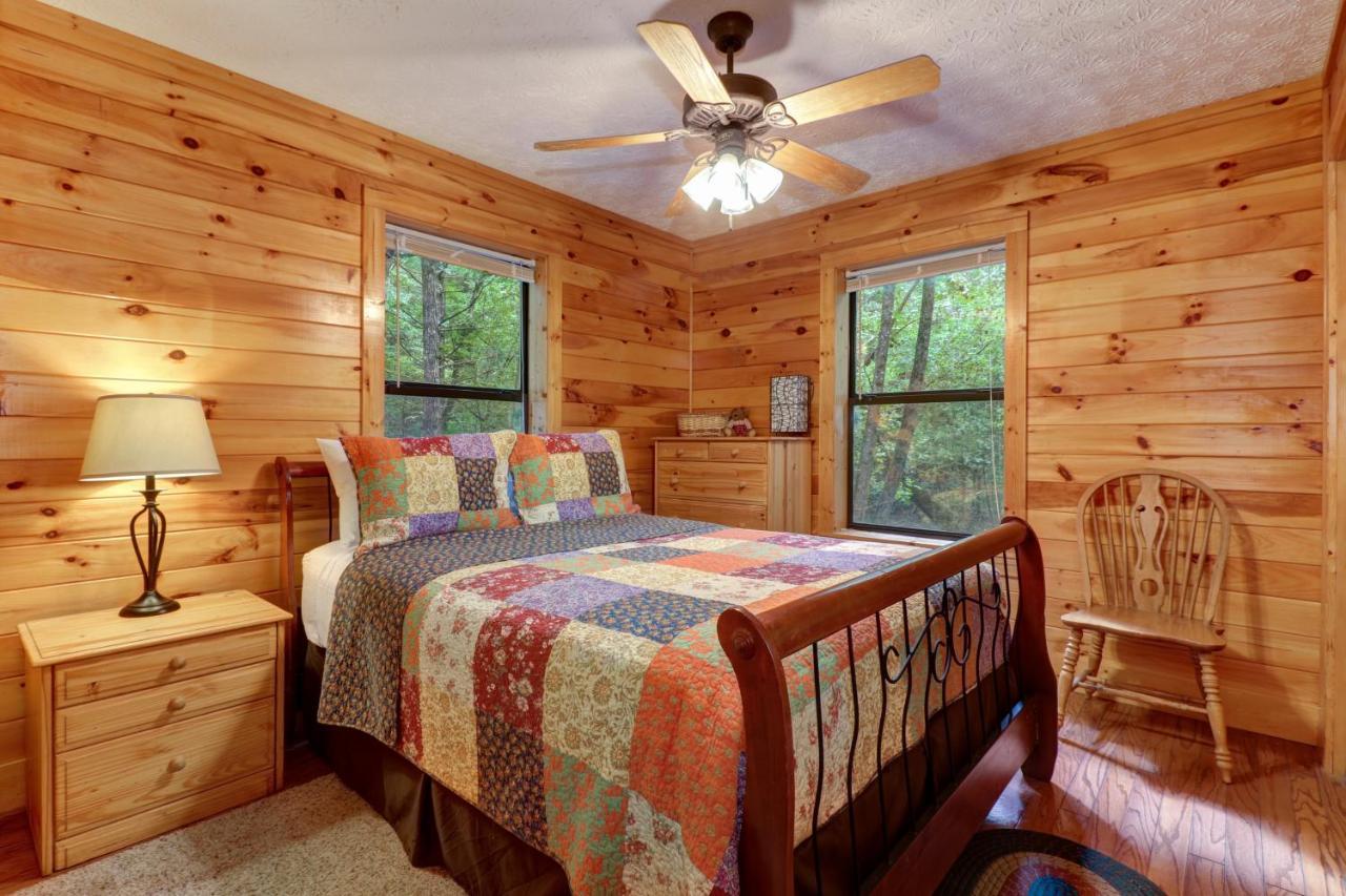 Friendly Bear Cabin Pigeon Forge Ngoại thất bức ảnh