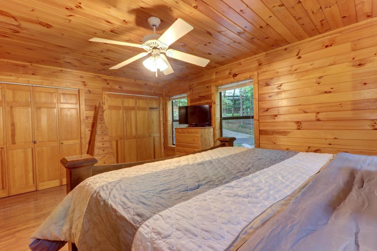 Friendly Bear Cabin Pigeon Forge Ngoại thất bức ảnh