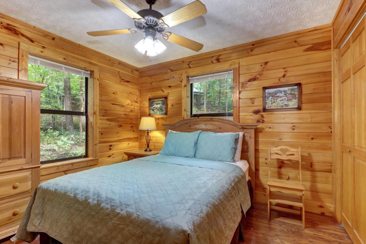 Friendly Bear Cabin Pigeon Forge Ngoại thất bức ảnh